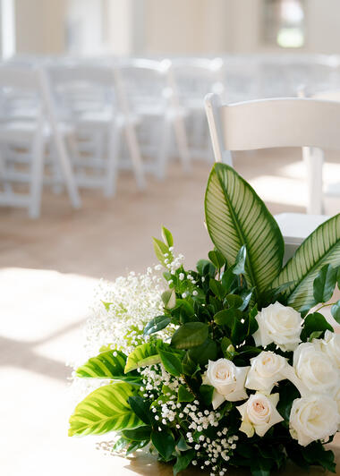 modern / behind aisle cloud / white, green / Elaine Chang Photography